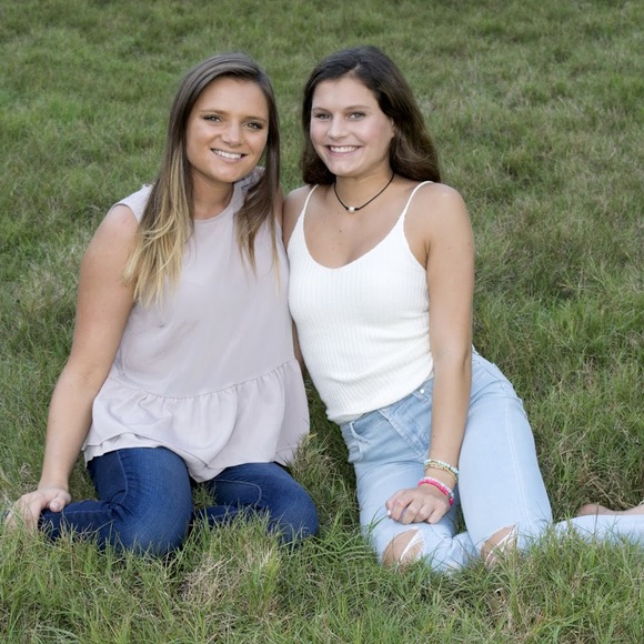 Meet your Posher, Lauren - Picture 1 of 1